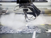 Cięcie wodą a jakość uzyskiwanej krawędzi cięcie wodą